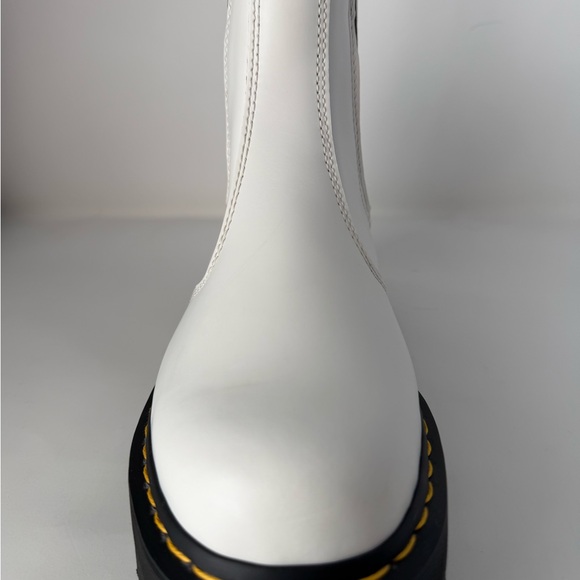 Dr. Martens 2976 Quad White Leather Chelsea Boots Women US 8 Slip Resistant - Picture 13 of 16